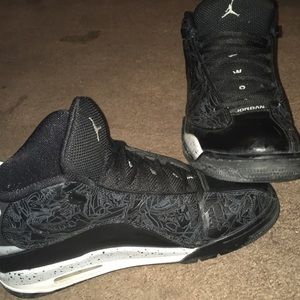 size 10 worn only 10 times if that . 80$ obo